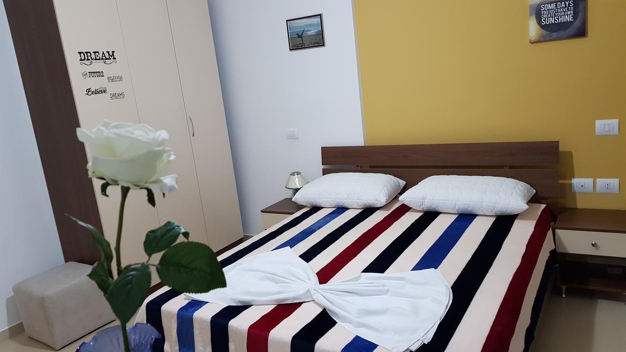 Appartamento Giallo Vlorë Extérieur photo