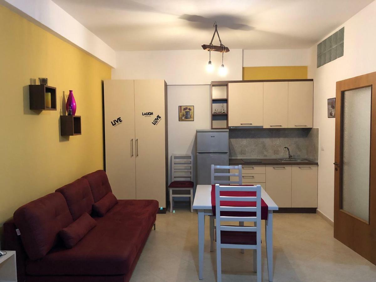 Appartamento Giallo Vlorë Extérieur photo