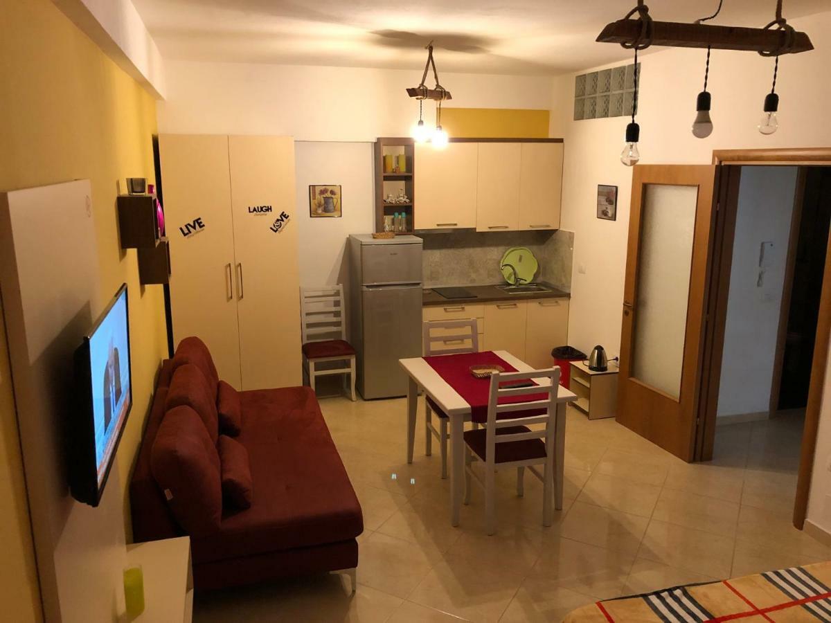 Appartamento Giallo Vlorë Extérieur photo